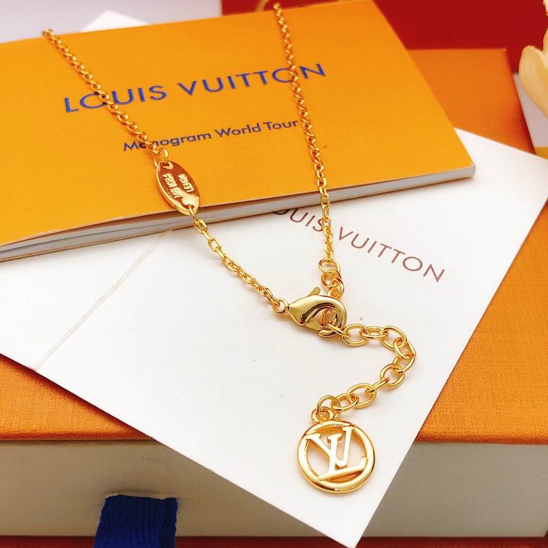 LV Necklace 03yxs220 (4)