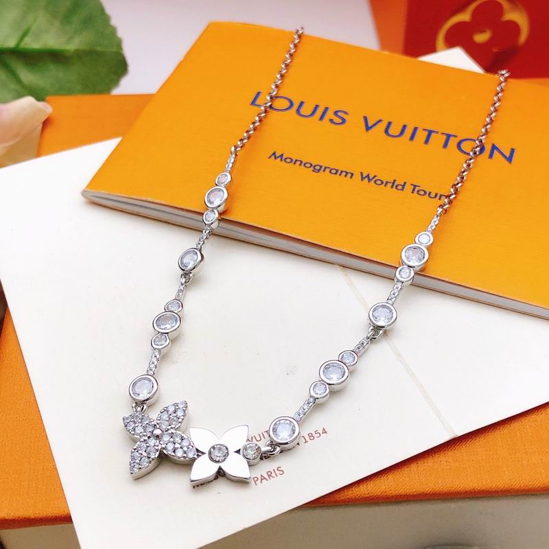 LV Necklace 03yxs220 (7)