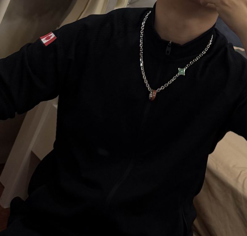 LV Necklace 03yxs229 (4)