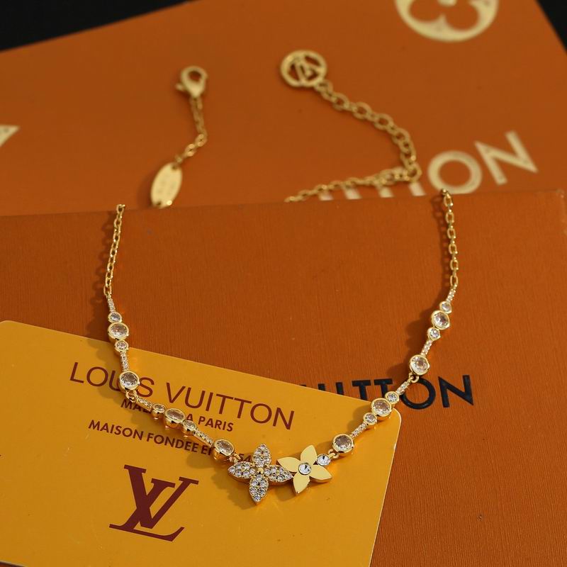 LV Necklace 03yxs232 (2)
