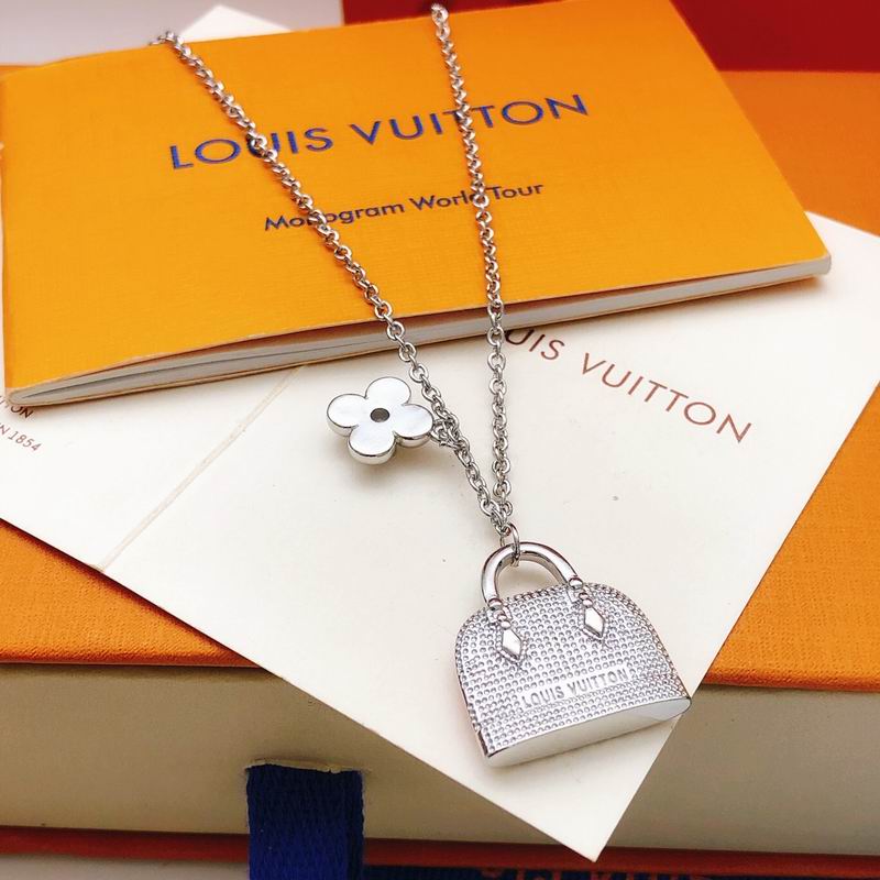 LV Necklace 03yxs240 (3)