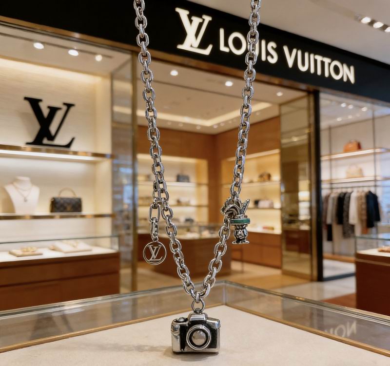 LV Necklace 03yxs244 (3)