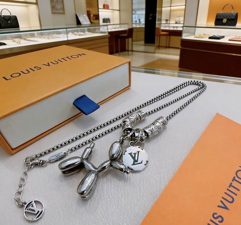 LV Necklace 03yxs246 (6)