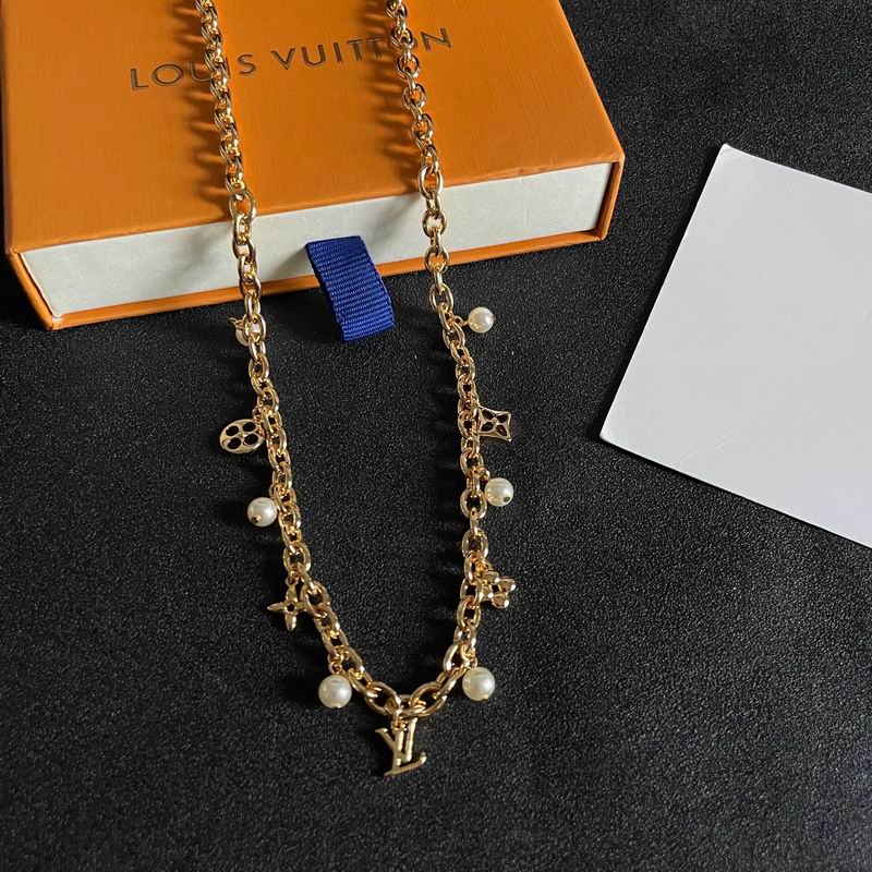 LV Necklace 03yxs251 (2)
