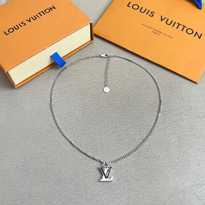 LV Necklace 03yxs263 (4)