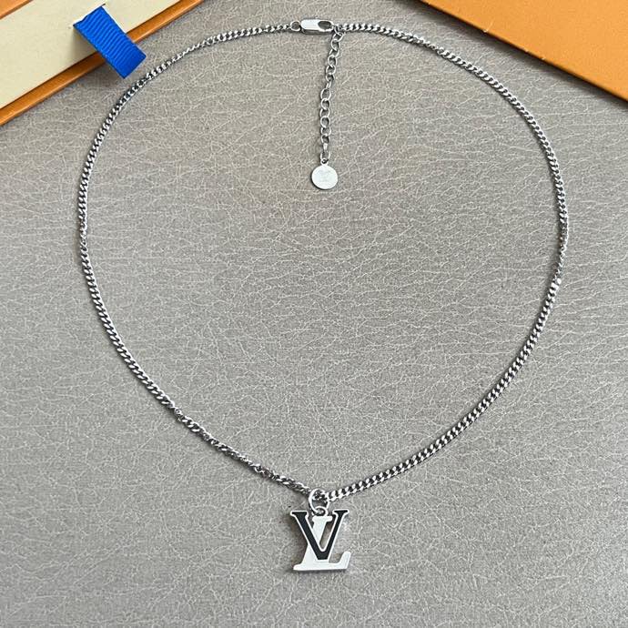 LV Necklace 03yxs263 (6)