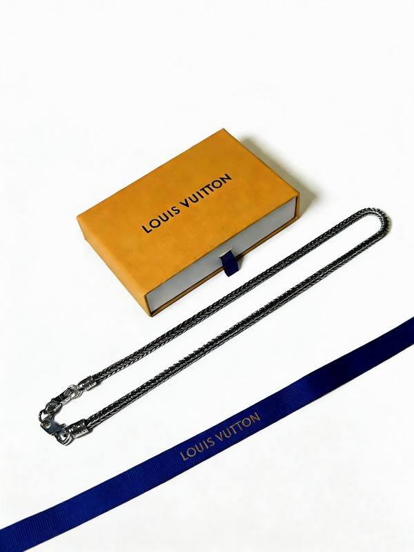 LV Necklace 03yxs265 (7)