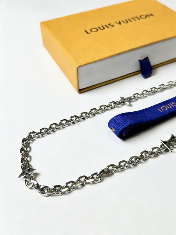 LV Necklace 03yxs266 (5)
