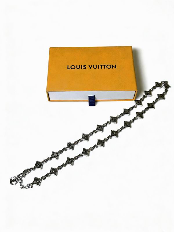 LV Necklace 03yxs267 (8)