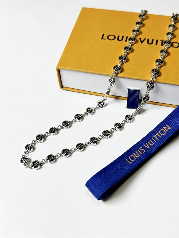 LV Necklace 03yxs270 (5)