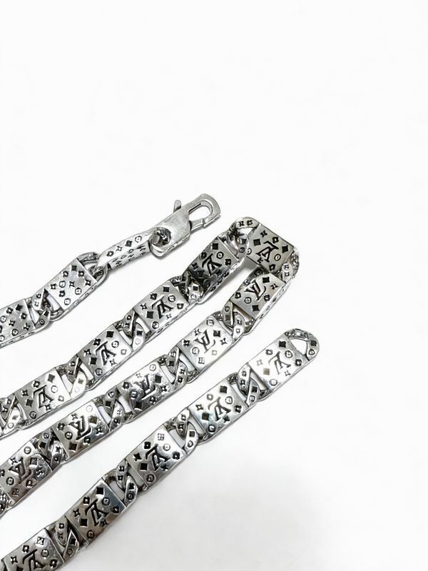 LV Necklace 03yxs278 (3)