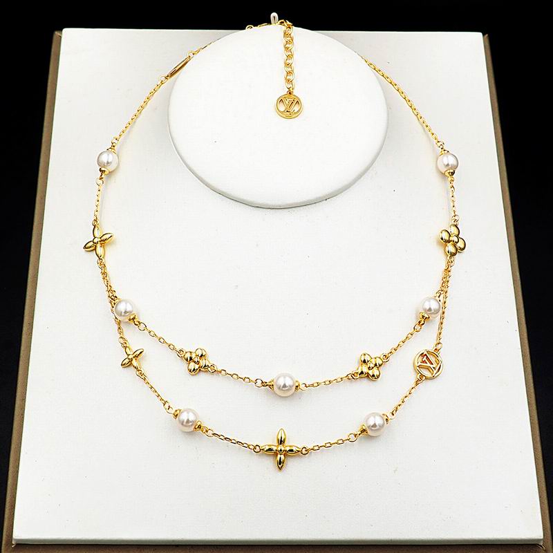 LV Necklace 03yxs279 (2)