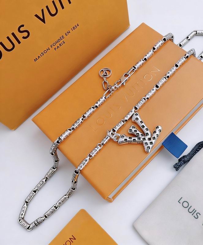 LV Necklace 04yxs286 (2)