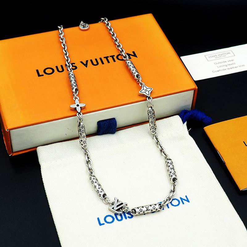 LV Necklace 04yxs291 (10)
