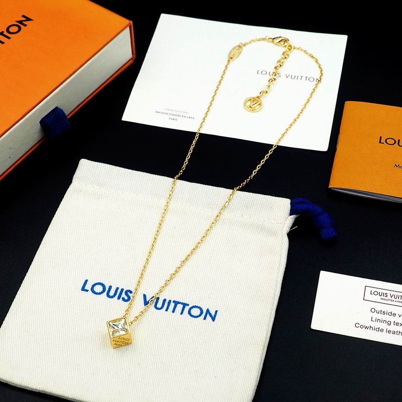 LV Necklace 04yxs292 (17)