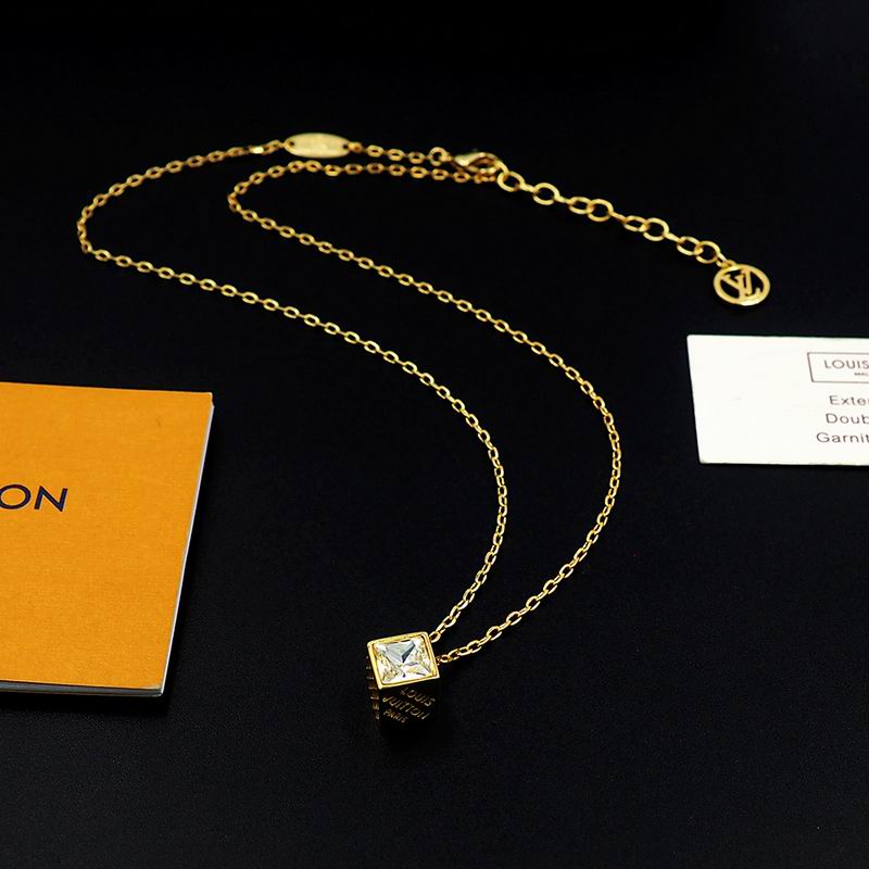 LV Necklace 04yxs292 (18)