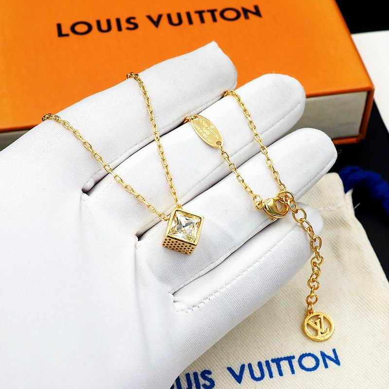 LV Necklace 04yxs292 (22)