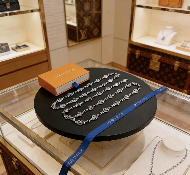 LV Necklace 04yxs296 (7)
