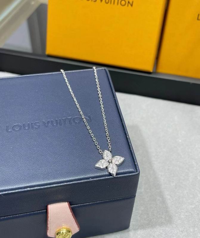 LV Necklace 04yxs312 (4)