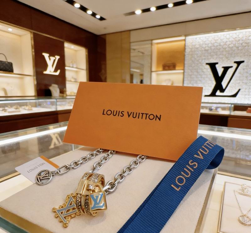 LV Necklace 04yxs315 (2)