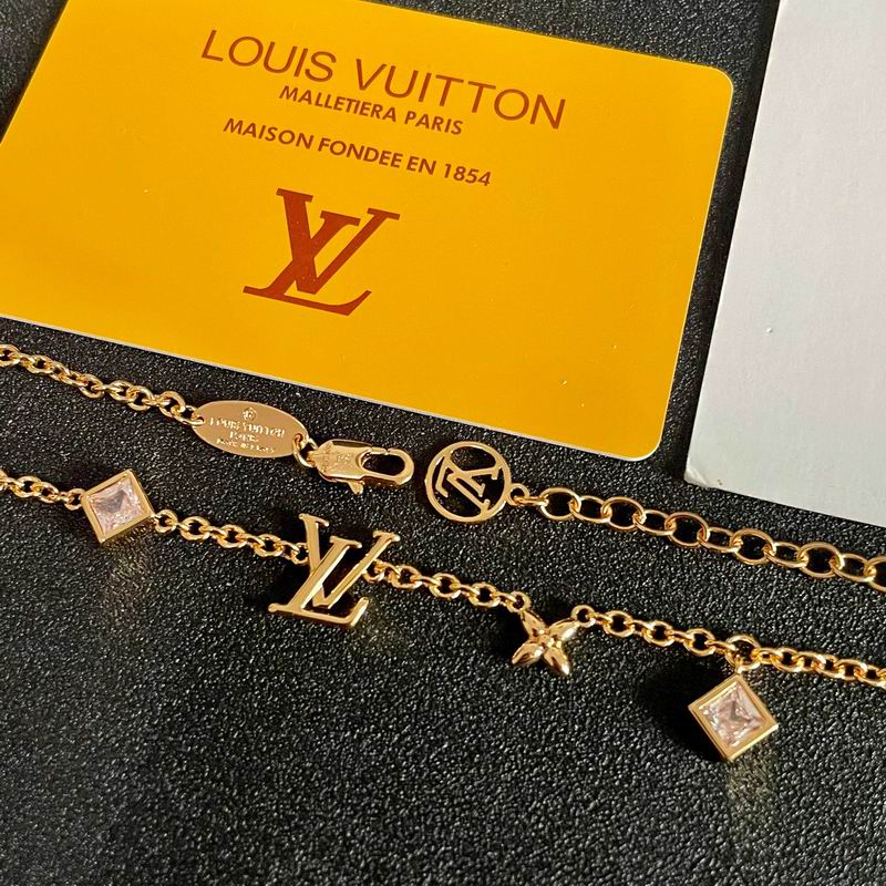 LV Necklace 04yxs320 (3)