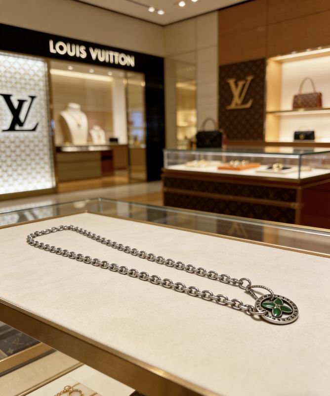 LV Necklace 04yxs324 (6)