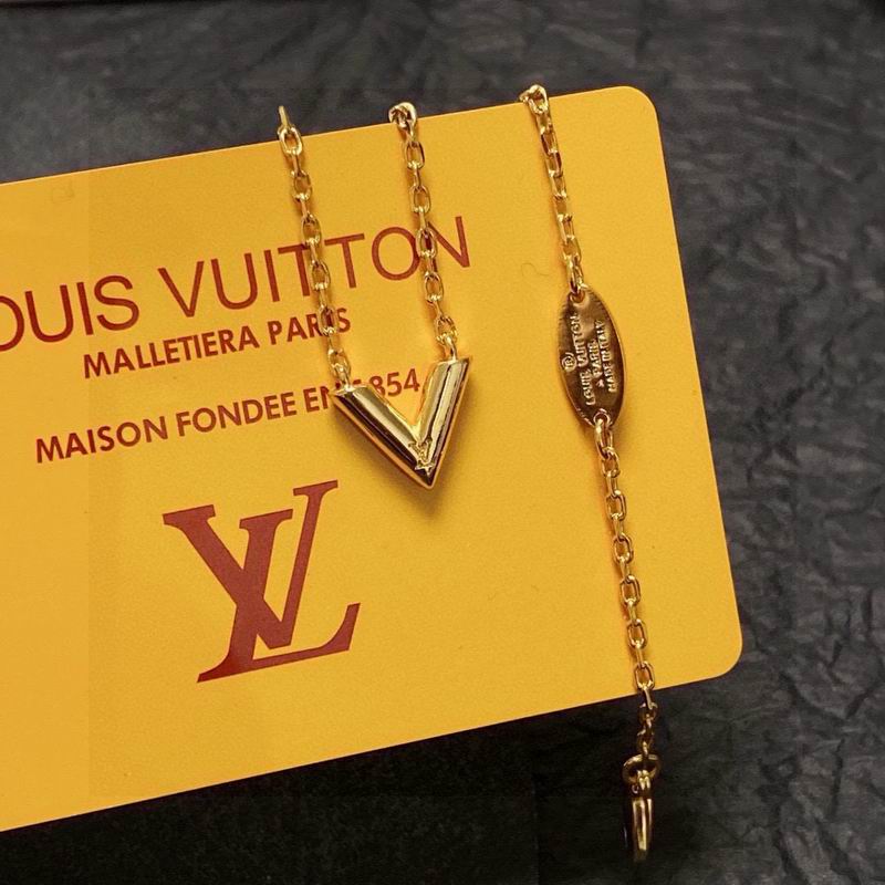 LV Necklace 04yxs330 (5)