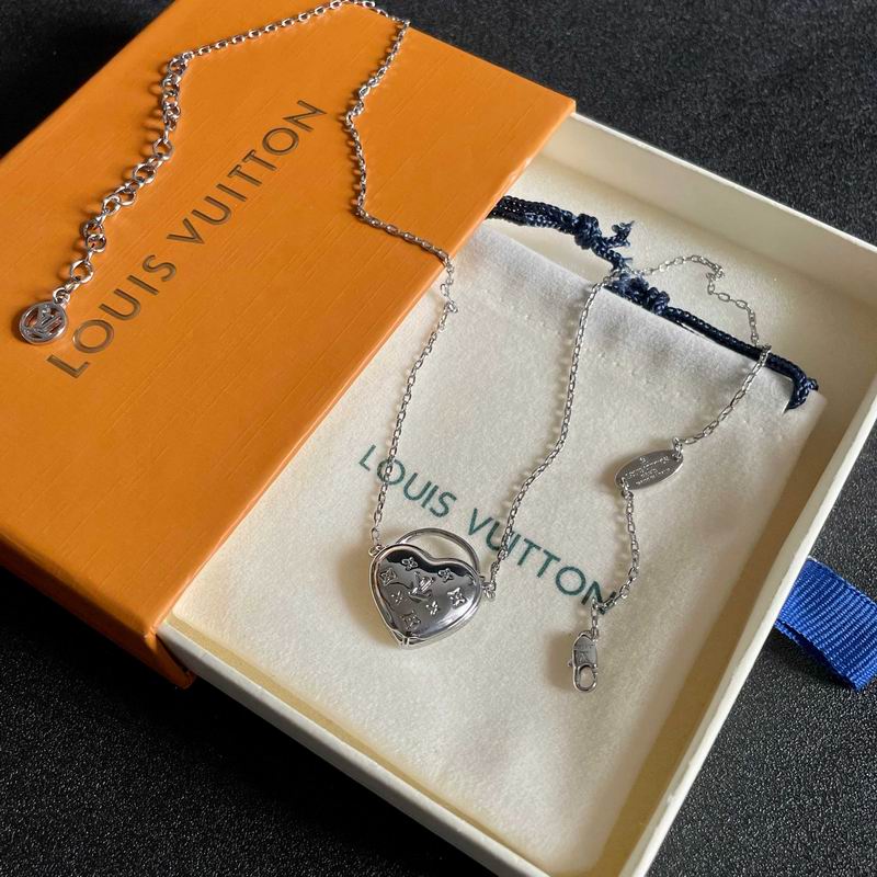 LV Necklace 04yxs331 (10)