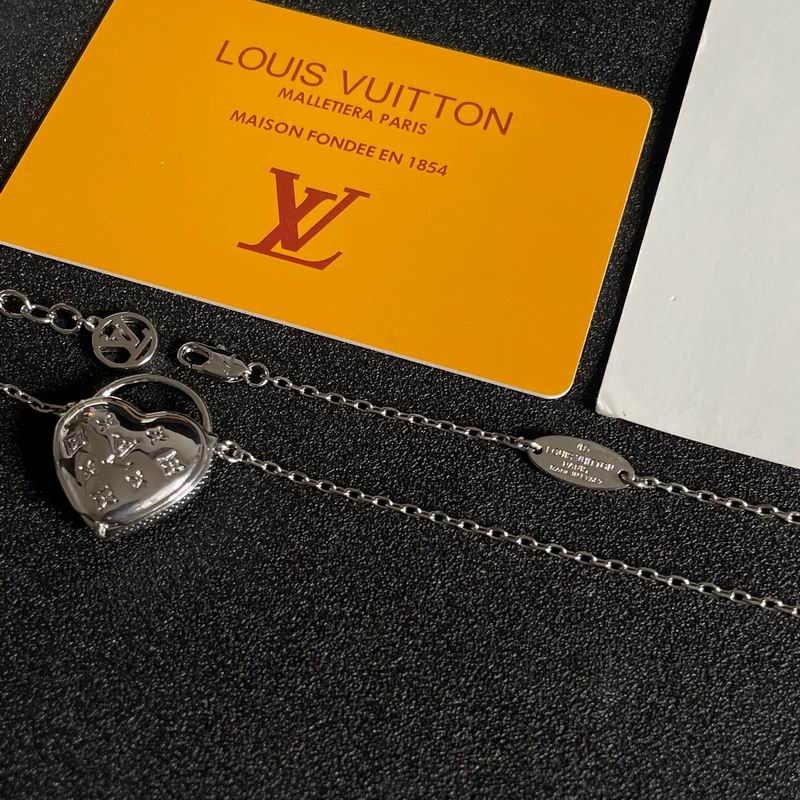 LV Necklace 04yxs331 (12)