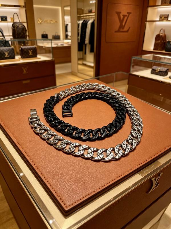 LV Necklace 04yxs332 (4)