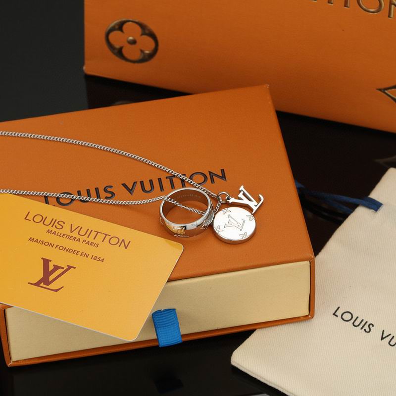 LV Necklace 04yxs339 (2)