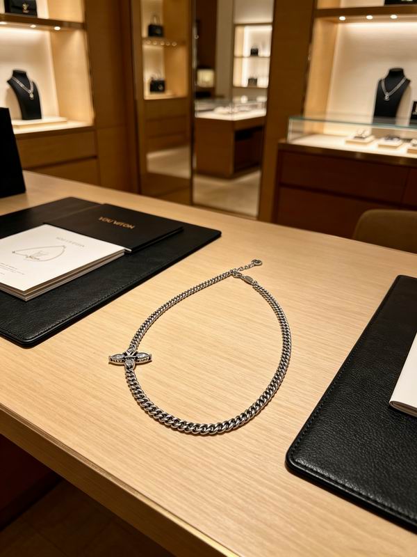 LV Necklace 04yxs350 (4)