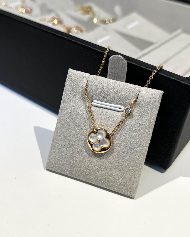 LV Necklace 04yxs359 (10)