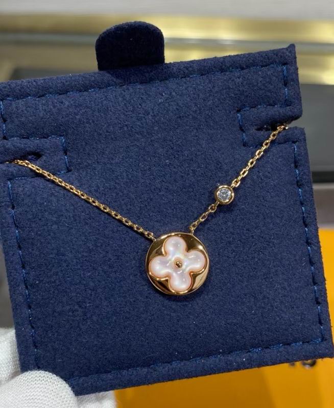 LV Necklace 04yxs359 (2)