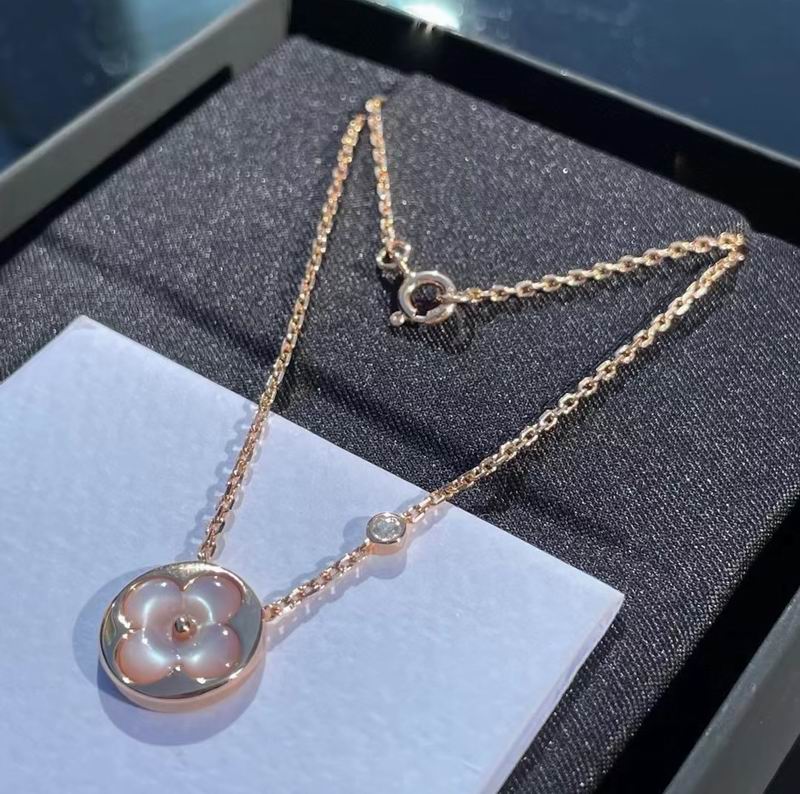 LV Necklace 04yxs359 (3)