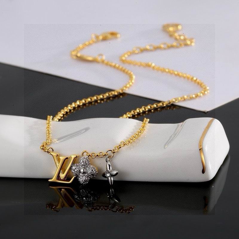 LV Necklace 04yxs360 (3)