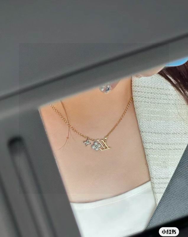 LV Necklace 04yxs360 (5)