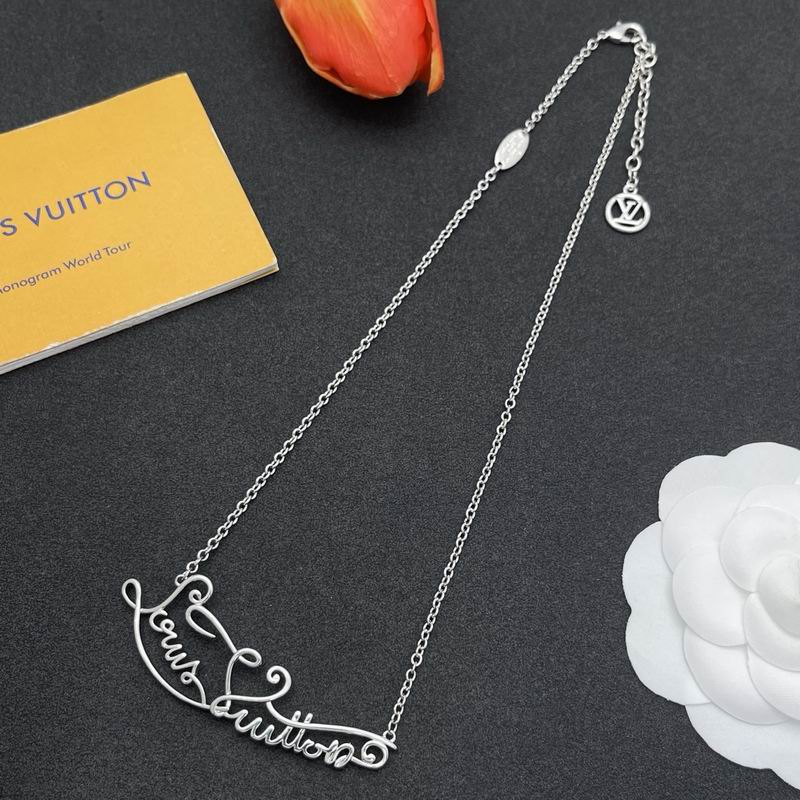 LV Necklace 04yxs364 (3)