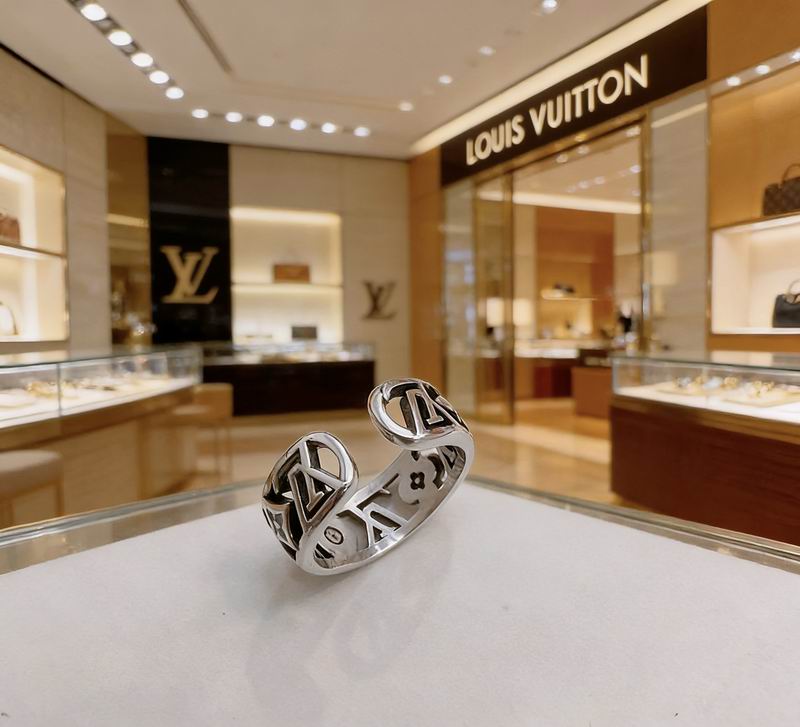 LV Ring 03yxs39 (8)