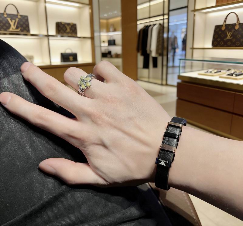 LV Ring 03yxs42 (5)