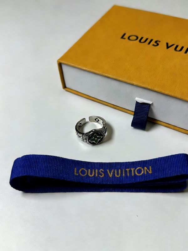 LV Ring 03yxs47 (2)