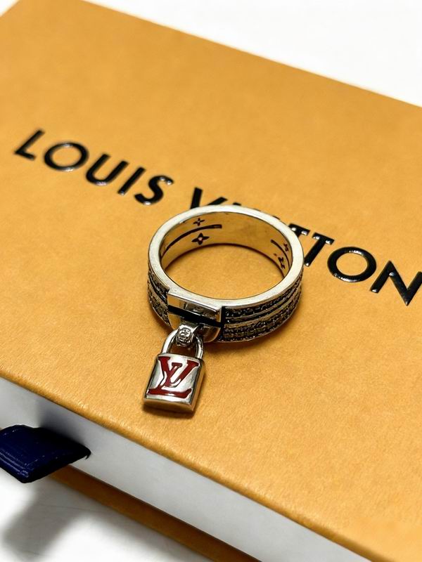 LV Ring 03yxs52 (5)