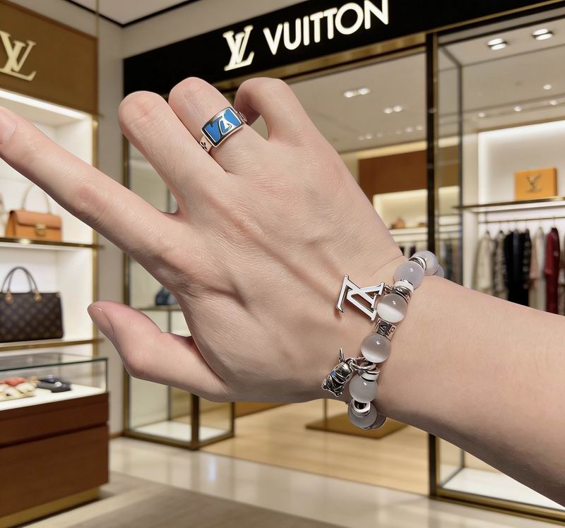 LV Ring 04yxs62 (4)