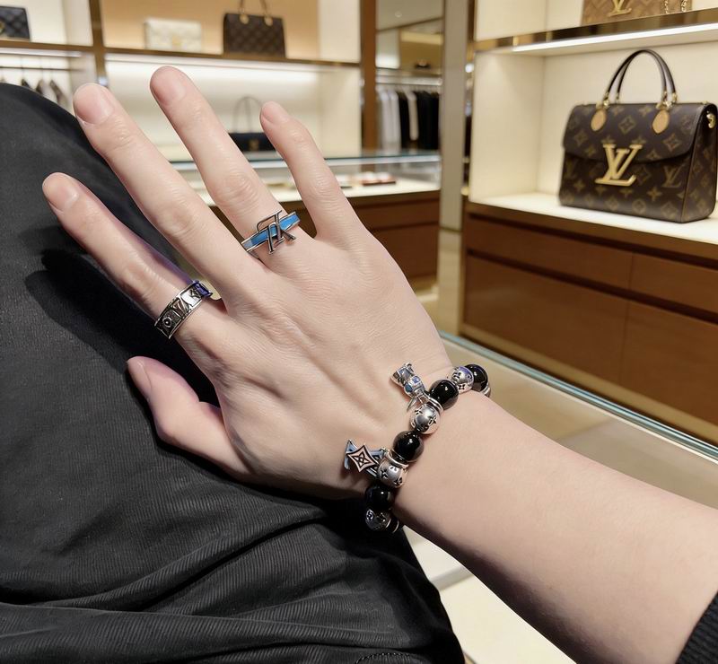LV Ring 04yxs65 (4)