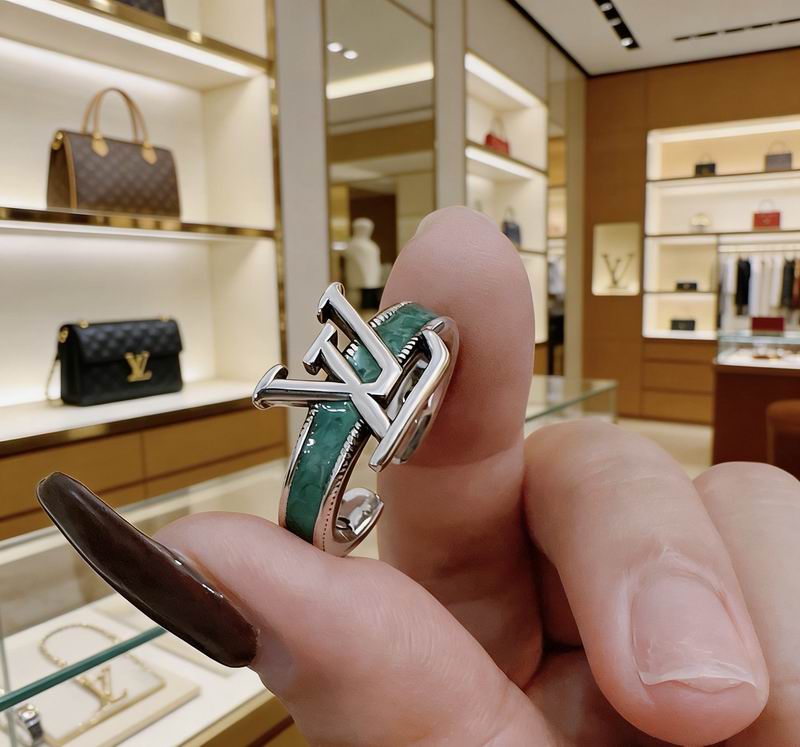 LV Ring 04yxs67 (4)