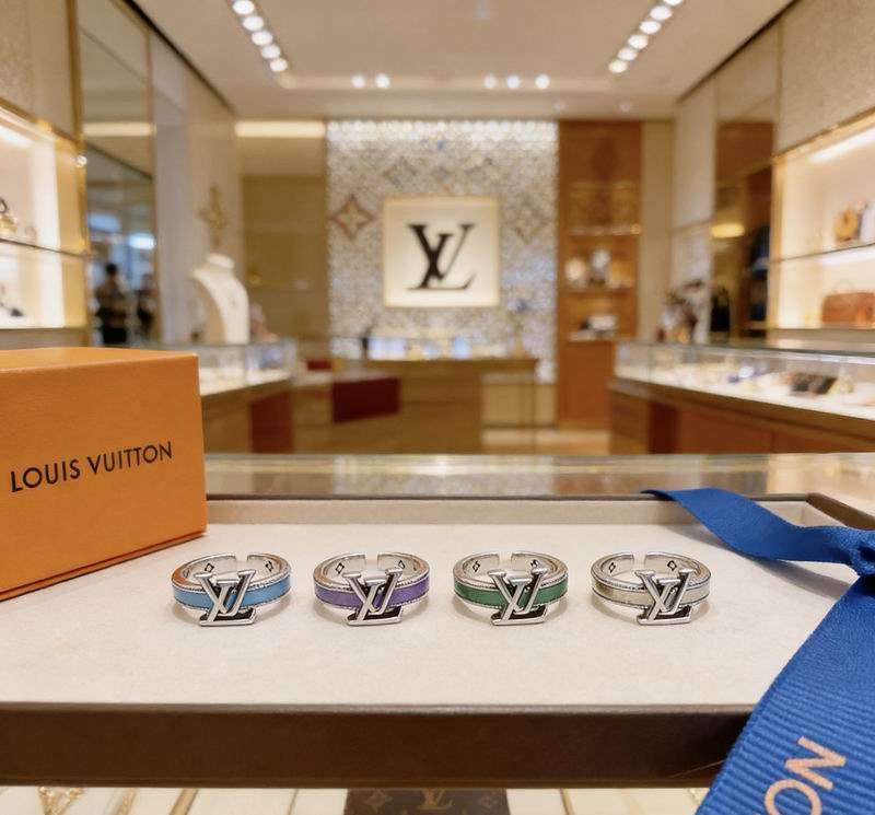 LV Ring 04yxs67 (8)