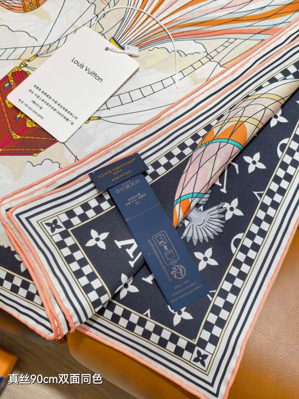 LV Silk Scarf 90X90cm E11 (4)