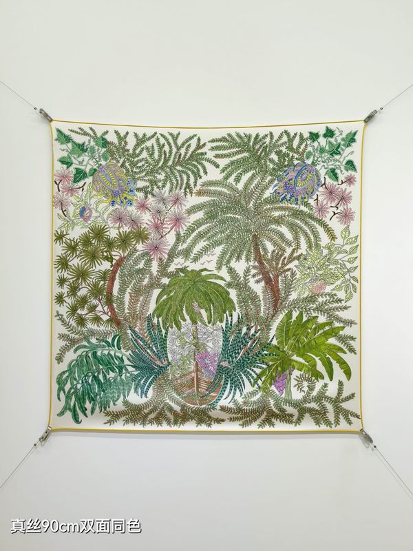 LV Silk Scarf 90X90cm E17 (17)