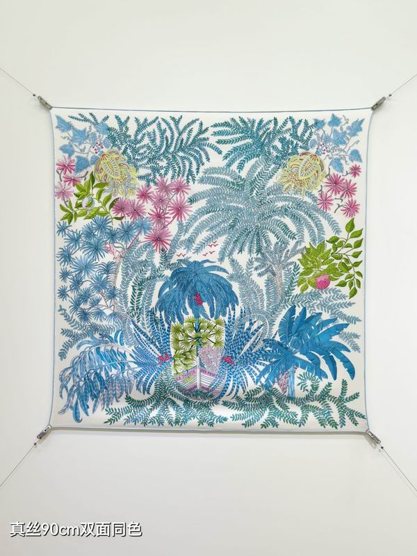 LV Silk Scarf 90X90cm E17 (7)