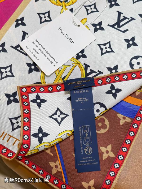 LV Silk Scarf 90X90cm E38 (3)